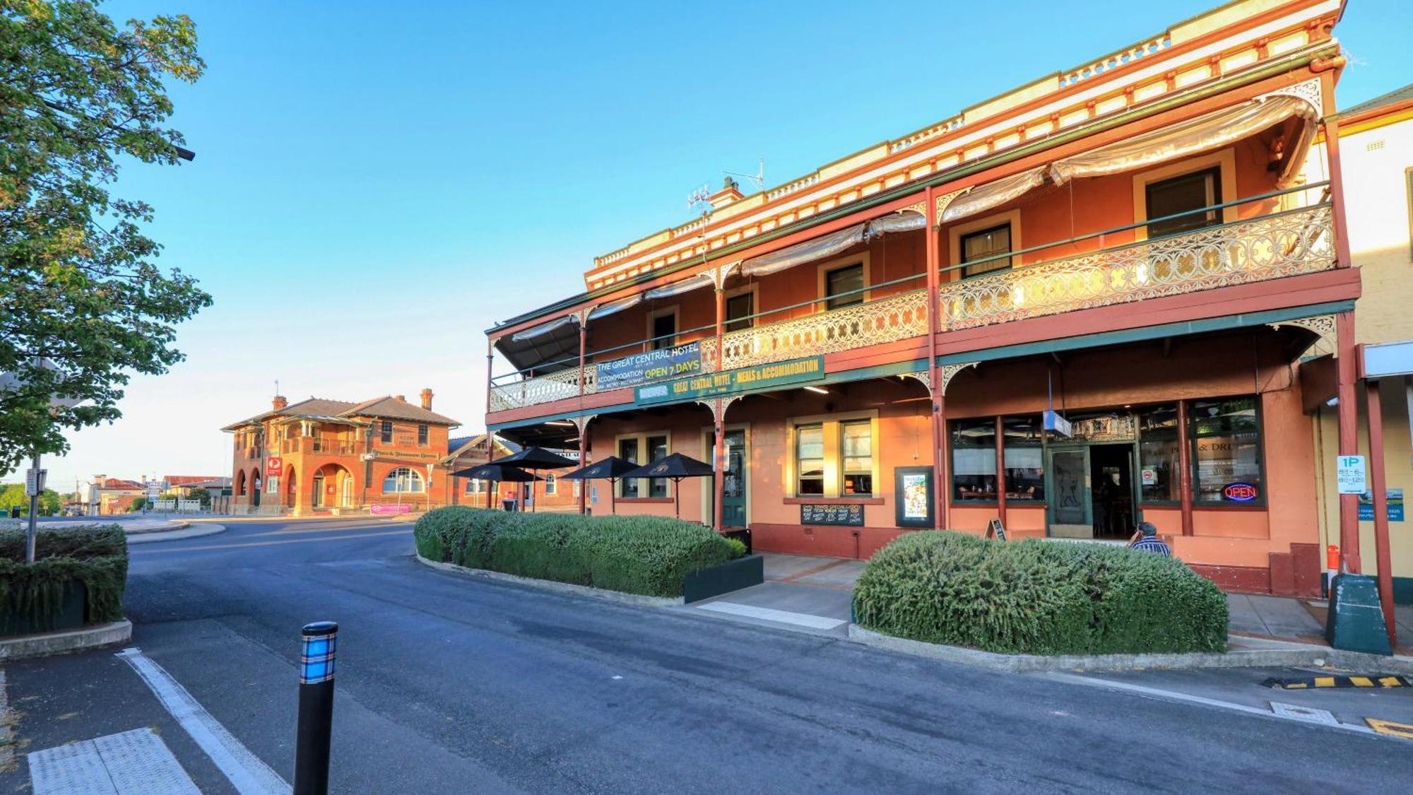 Cbd Gi Motel Глен-Иннес Экстерьер фото