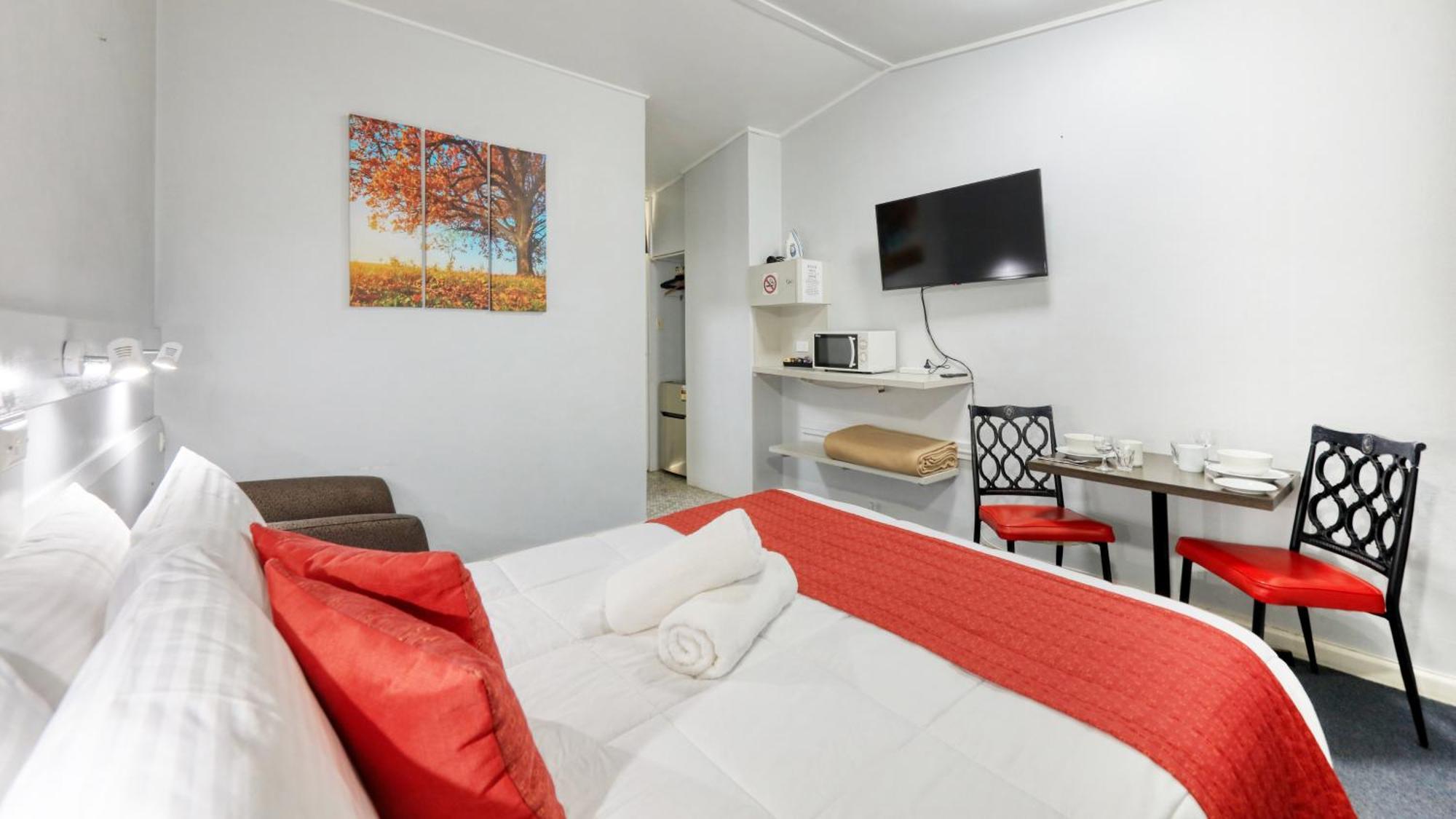 Cbd Gi Motel Глен-Иннес Экстерьер фото